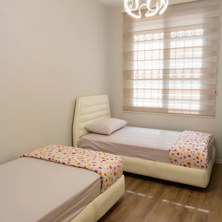 Luxury Lungomare * Avlonya