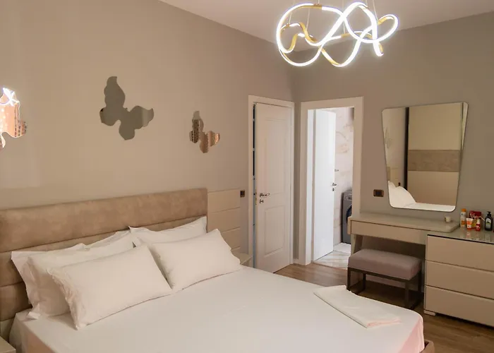 Luxury Lungomare Appartamento *